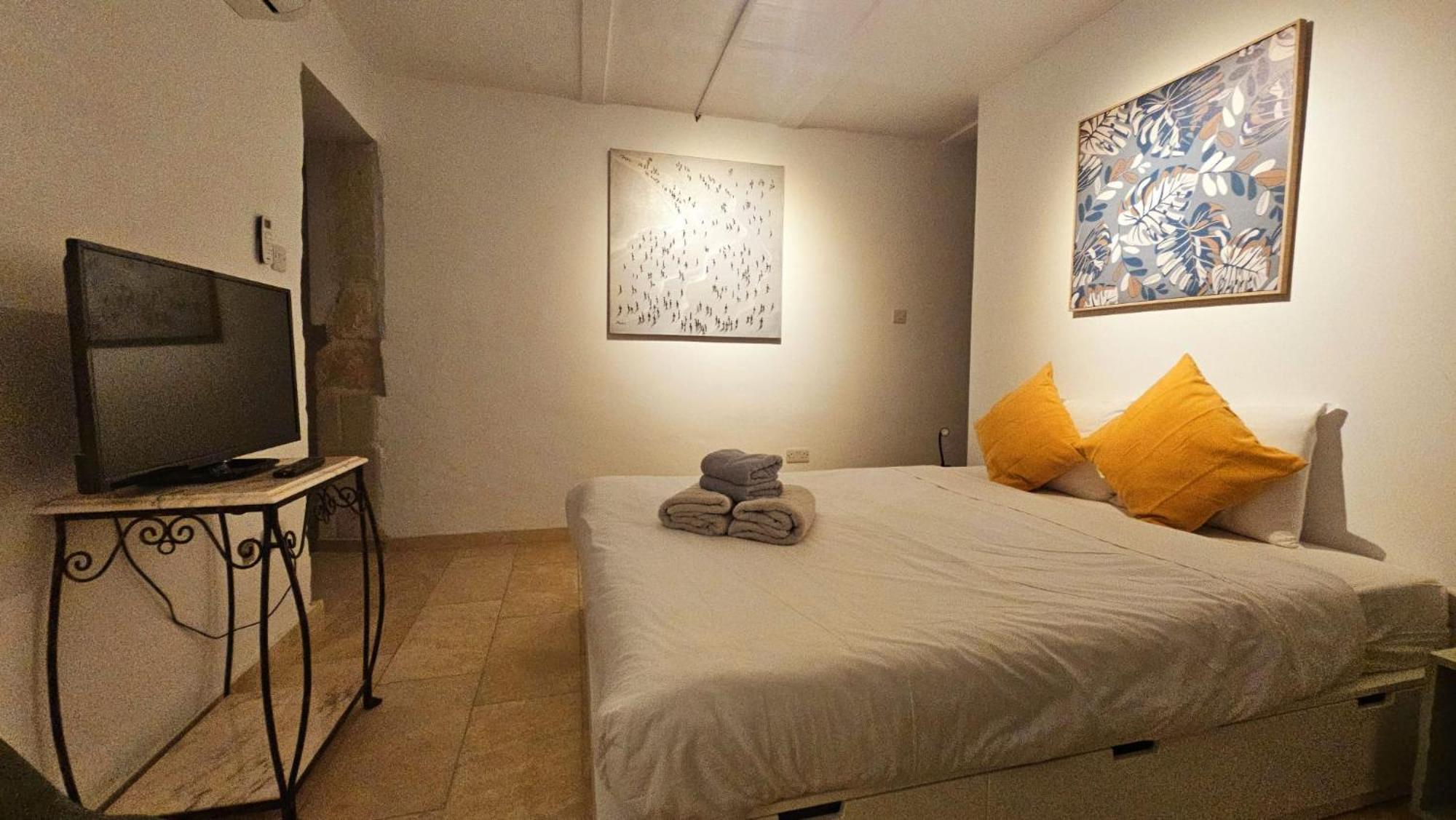 Gunlayer Maisonette Floriana