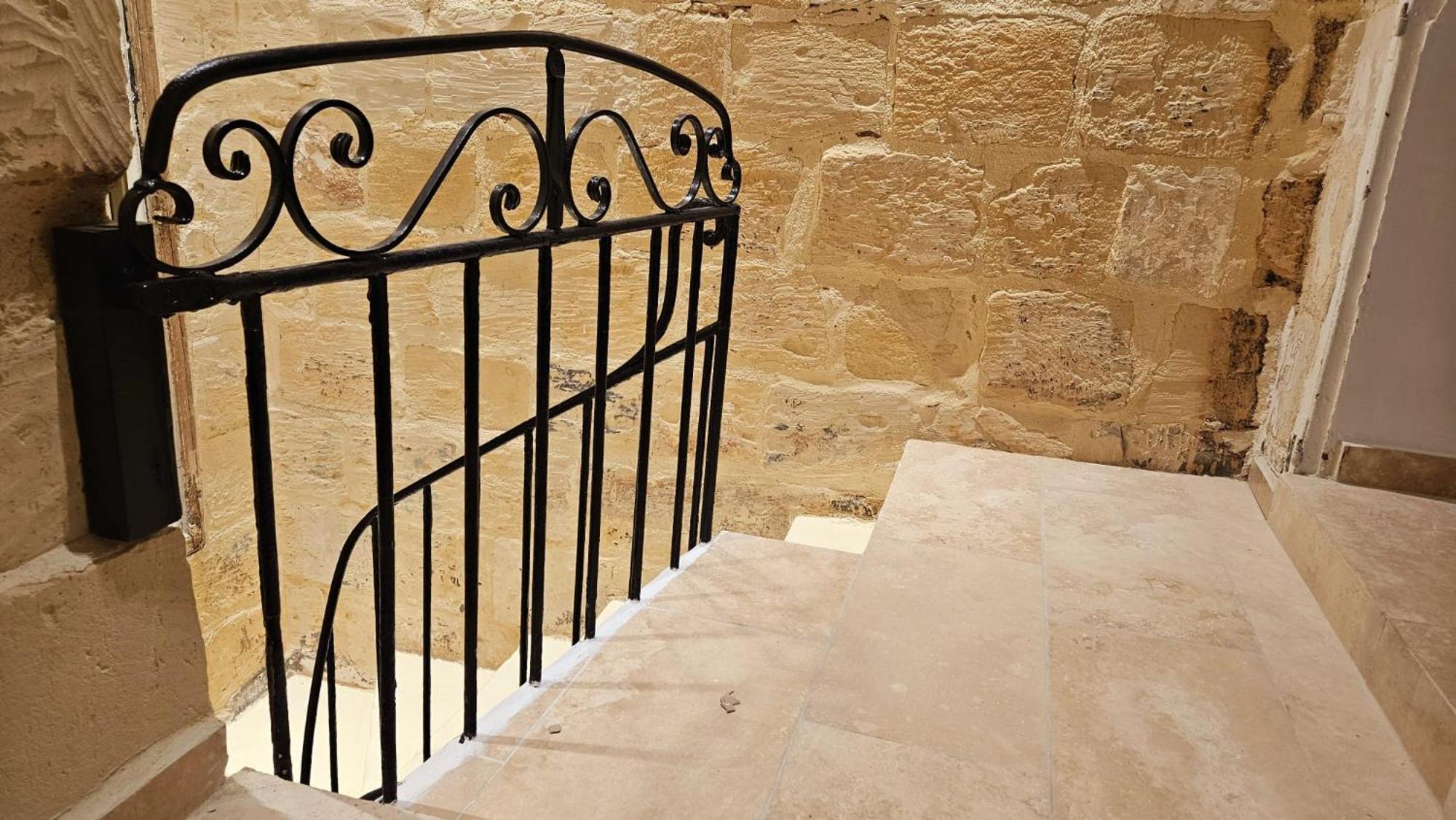 Gunlayer Maisonette * Floriana