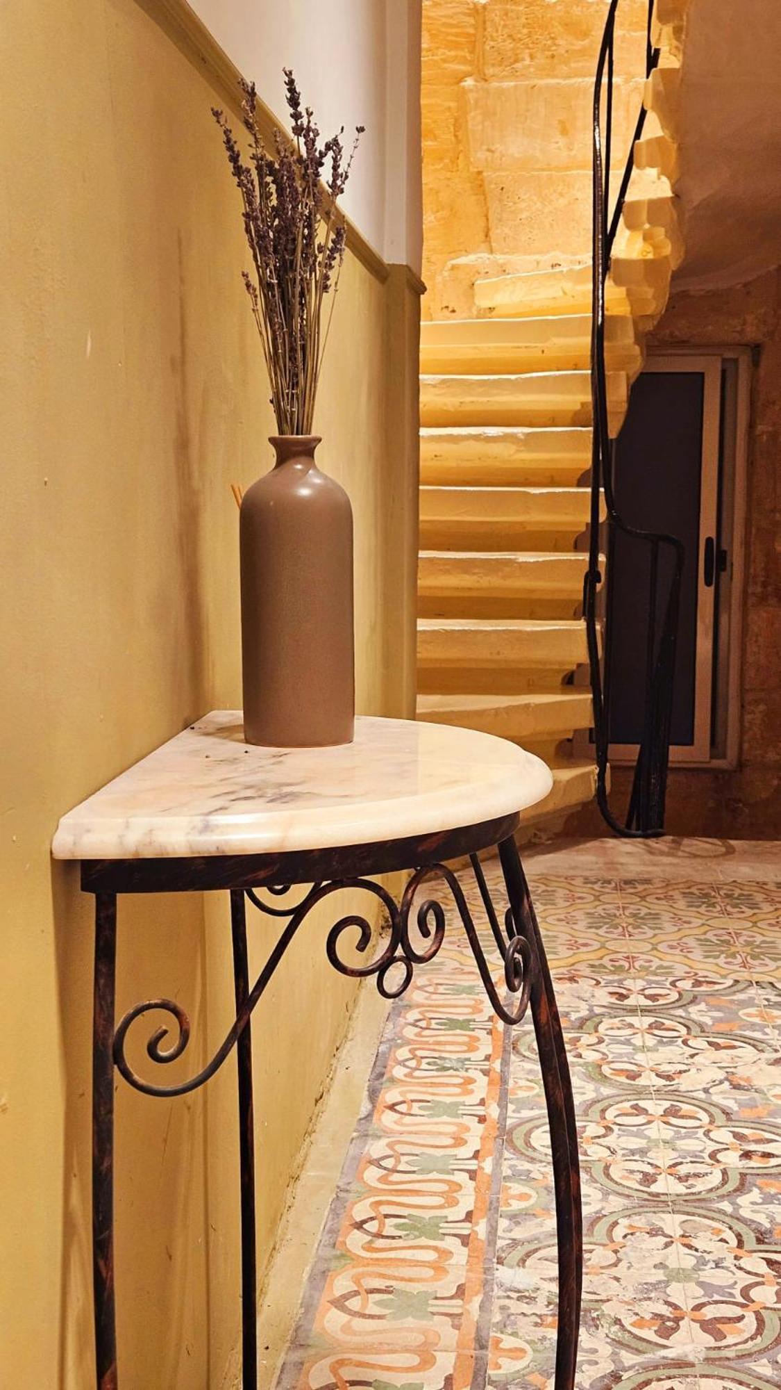 Gunlayer Maisonette Appartamento Floriana